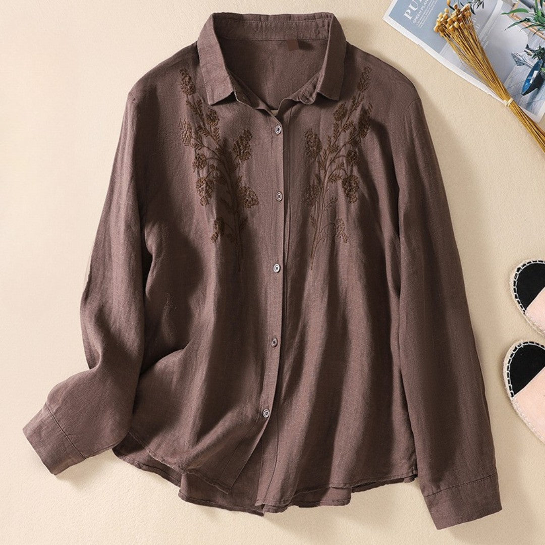 Laurienne™ | Blouse bordée avec col classique