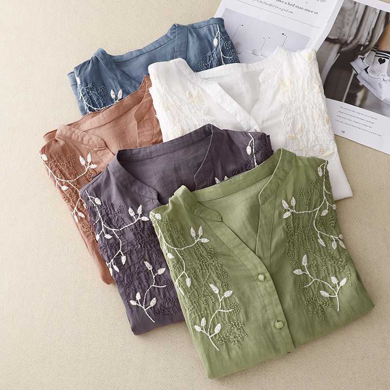 Laurienne™ | Blouse bordée avec boutons