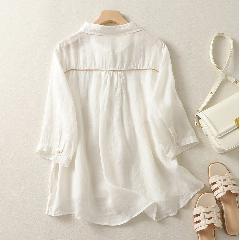 Laurienne™ | Blouse plissée avec décolleté en V.